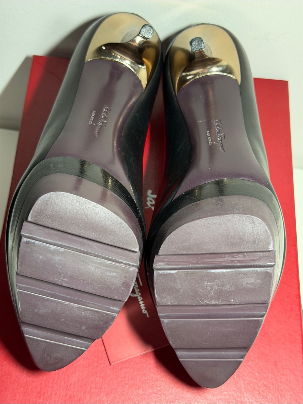 Salvatore Ferragamo Black Leather Lids Platform Pumps 9.5 M with Box bag, card - Picture 16 of 16